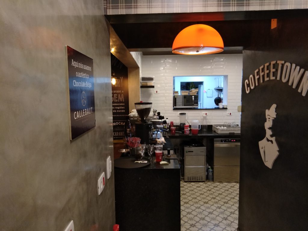 Cafeteria London Coffee na Vila Mariana 😍 alguém aqui já foi? 👻 #oqu